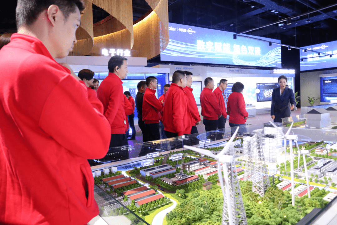 走進海爾中央空調(diào)互聯(lián)工廠 文化驅(qū)動企業(yè)創(chuàng)新